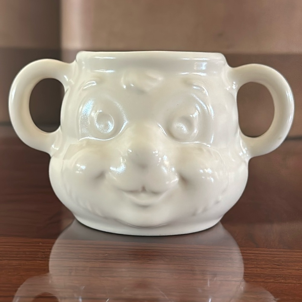Pfaltzgraff *Vintage* Heritage Style Baby Teddy Bear Double Handled Ceramic Cup